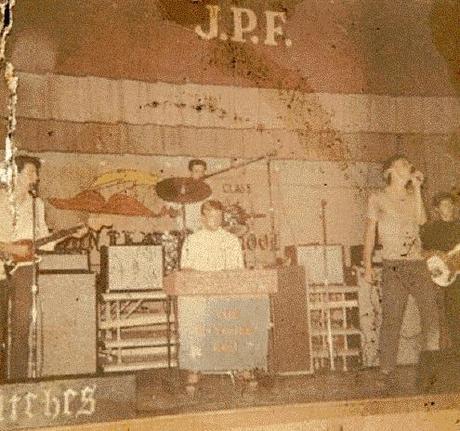 460>_690467